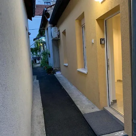 Apartment Dm